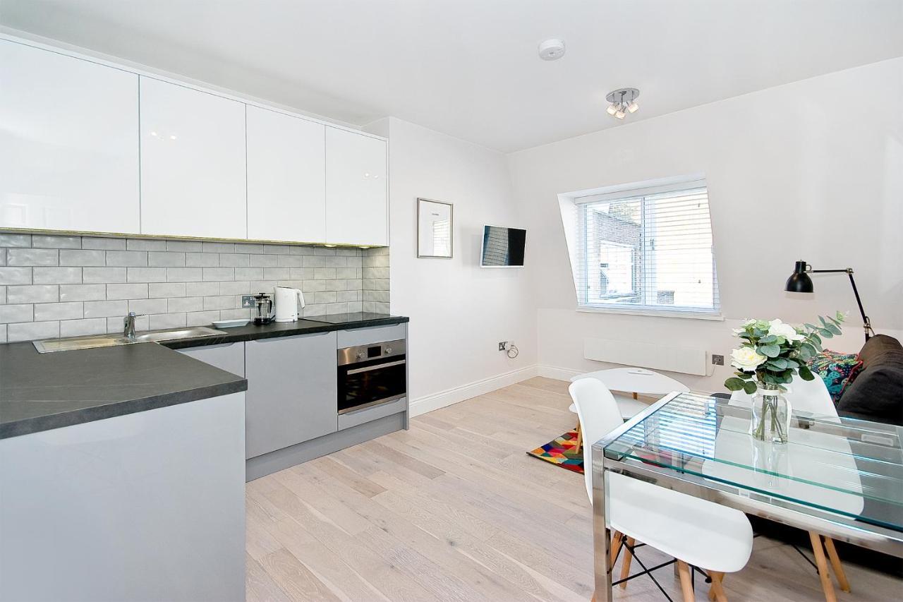F6 Greek Street By City Living London Room photo